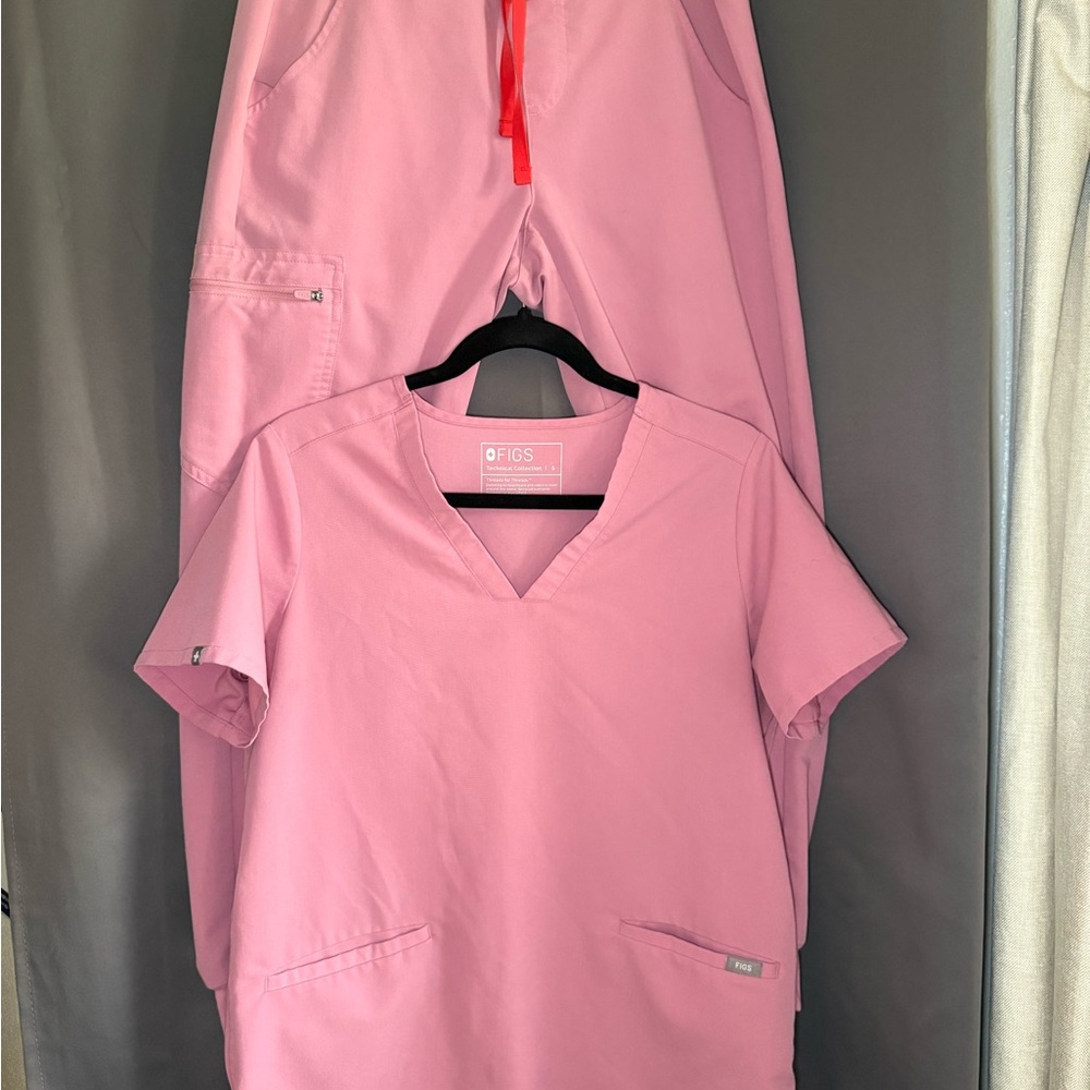 Figs l Pink V-Neck Scrub Set